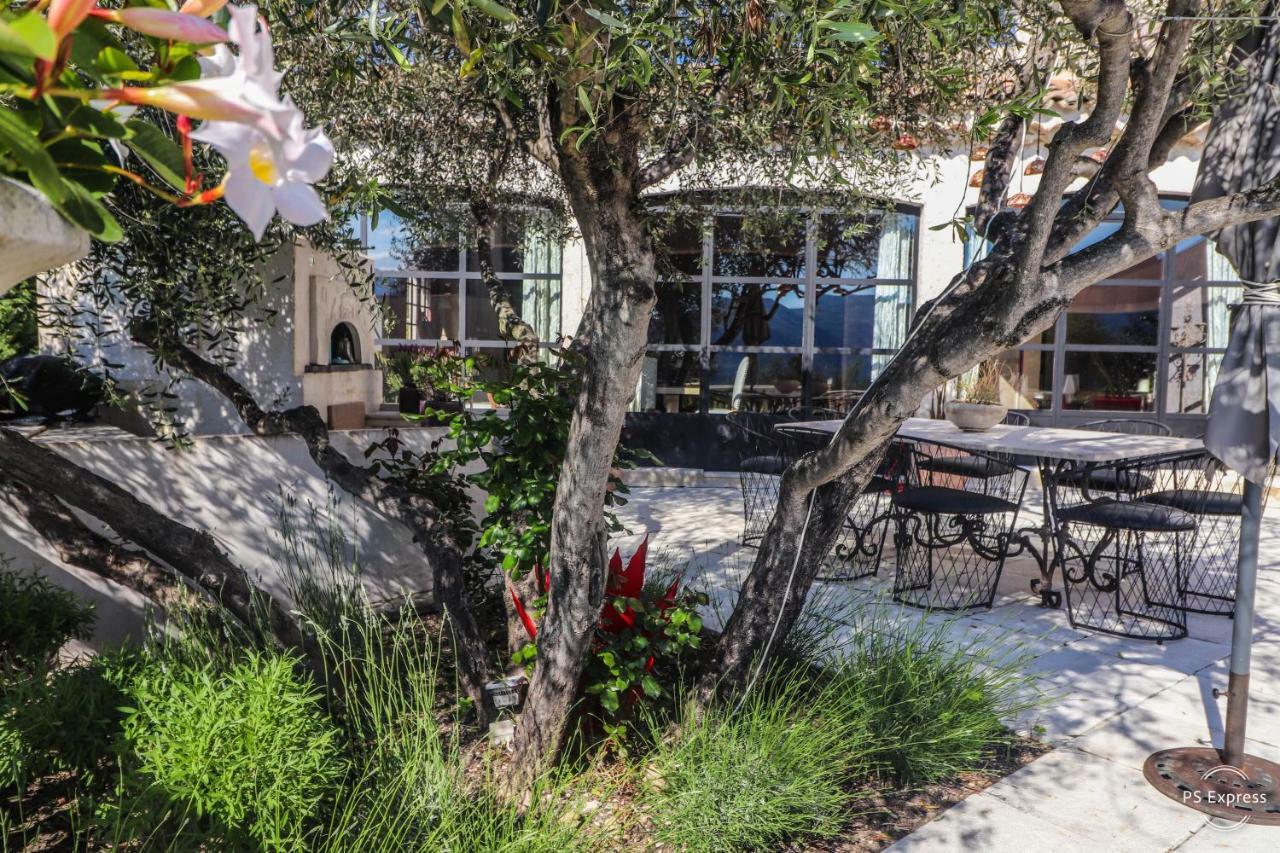 Mas De Provence En Riviera Hotel La Roquette-sur-Var Exterior photo